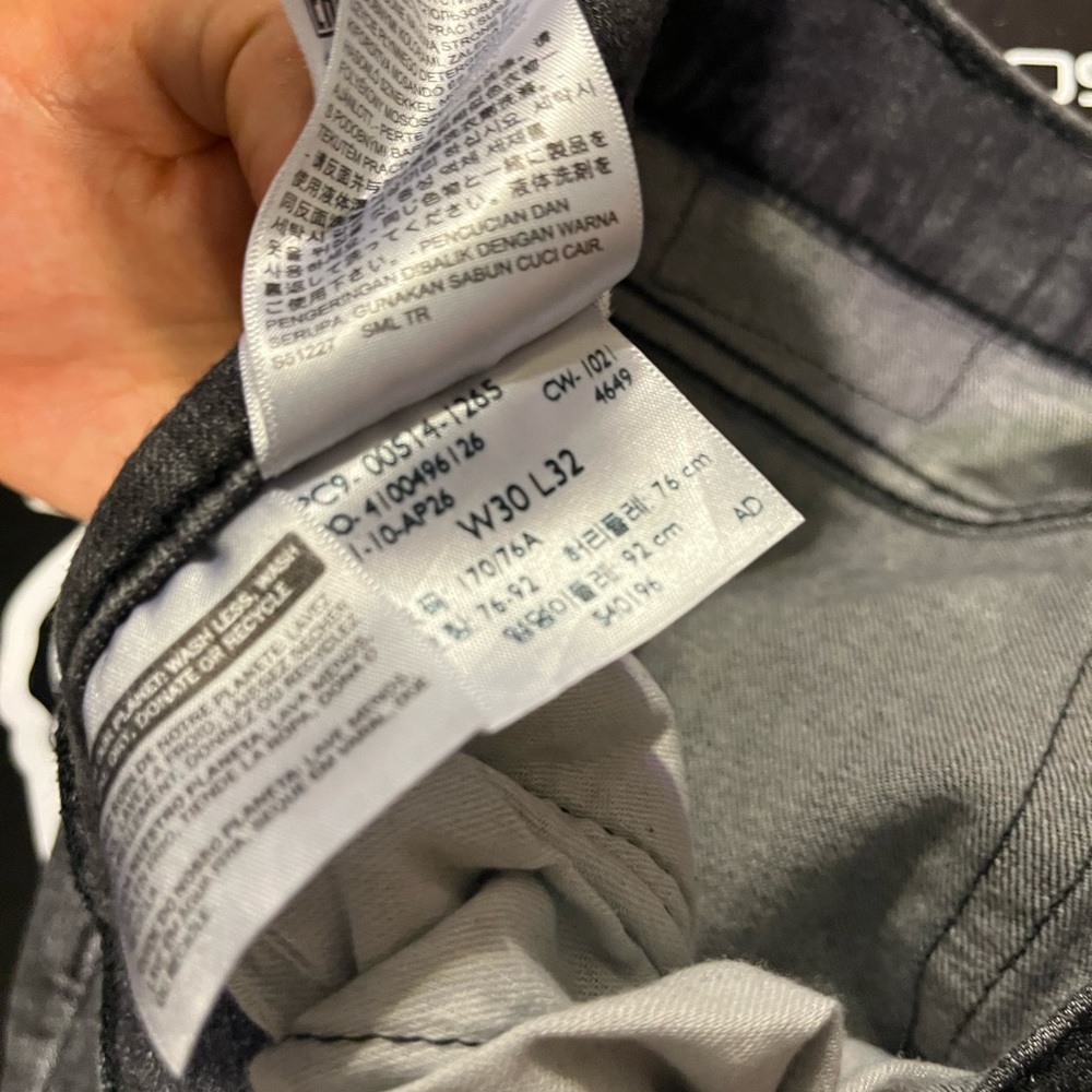 Levi’s 514 mens jeans